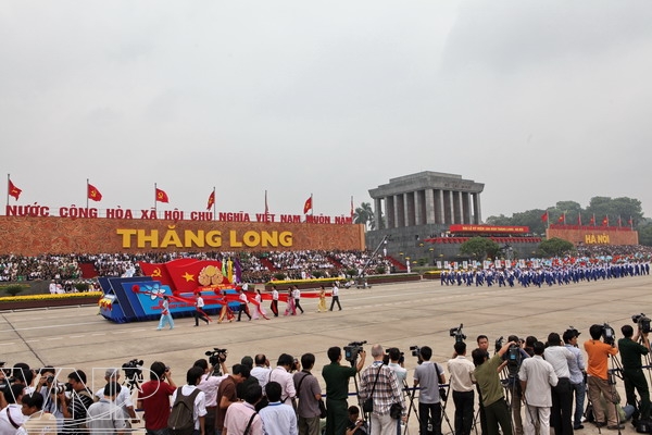 Thang Long – Hanoi: 1,000 Years Old