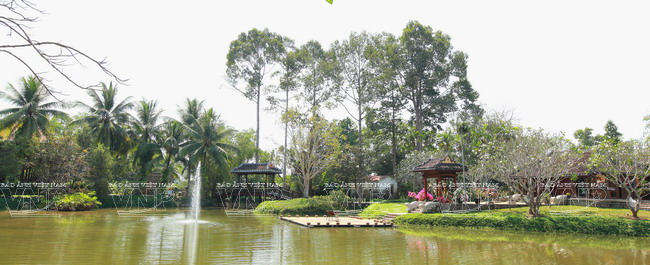 Vietexplorer.com - Vietnam’s First Ao Dai Museum