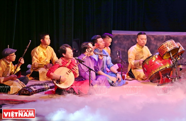 Cung văn hầu đồng