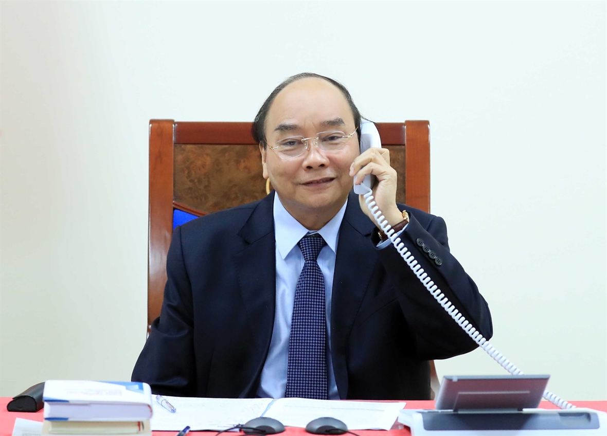 Thủ tướng Chính phủ Nguyễn Xuân Phúc điện đàm với Tổng thống ...