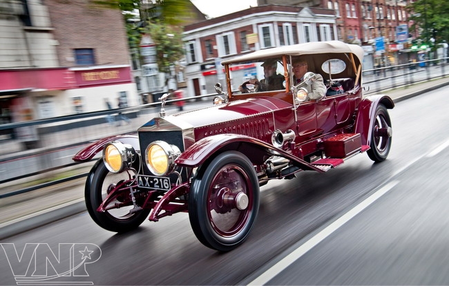 Ngắm dàn RollsRoyce Silver Ghost cổ tái hiện chuyến đi lịch sử 110 năm  trước