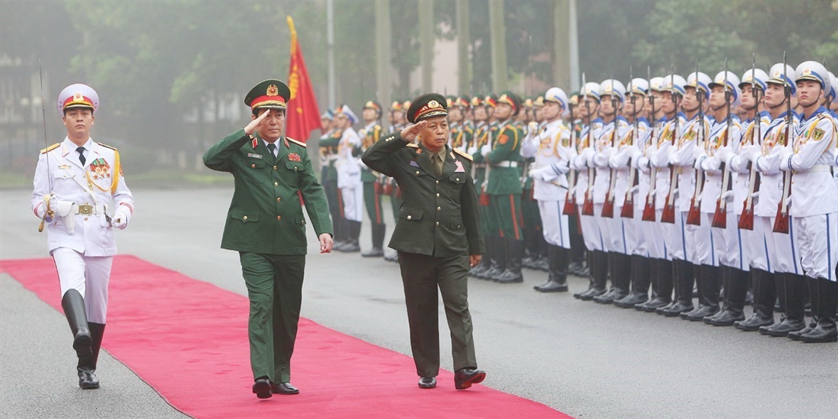 Đoàn đại biểu Chính trị cấp cao QĐND Lào thăm chính thức Việt Nam