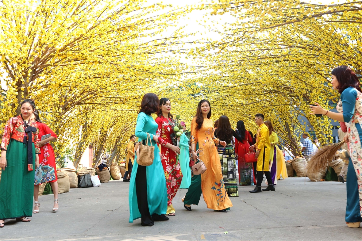 Rộn ràng Lễ hội tết Việt Canh Tý năm 2020