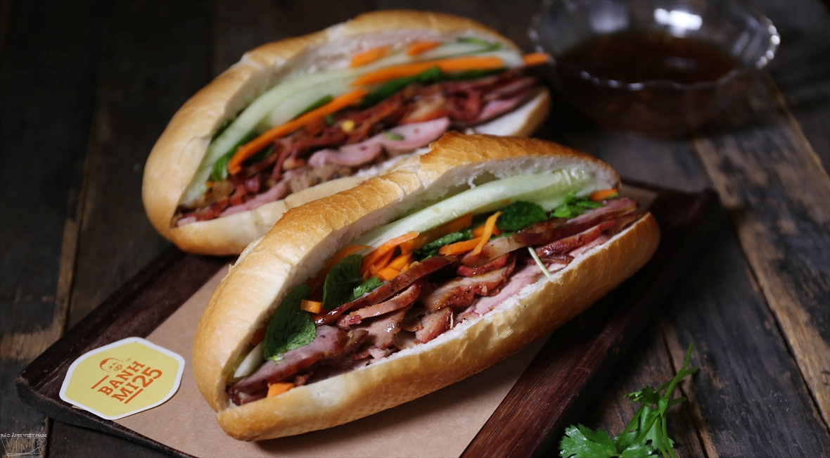 ‧₊˚⋅Banh Mi 25‧₊˚ ⋅